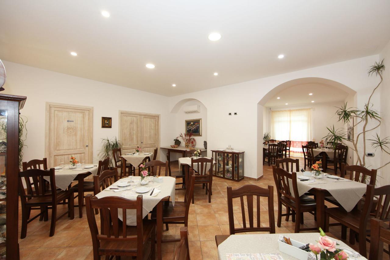 Guest House Villabianca La Maddalena  Luaran gambar